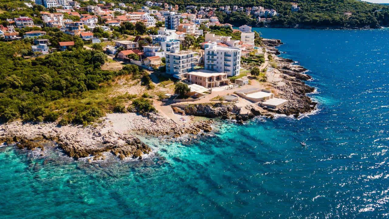 Open Sea Apartments Utjeha Exterior photo