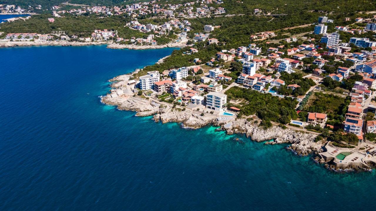 Open Sea Apartments Utjeha Exterior photo